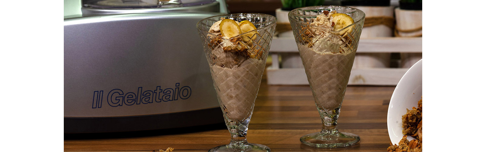 veganes Bananen-Erdnuss-Eis | ElectronicPartner Österreich veganes Bananen-Erdnuss-Eis | ElectronicPartner Österreich